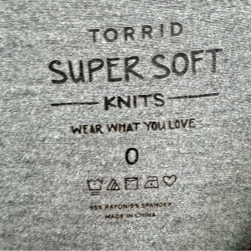 Torrid Gray 'Indoorsy' Plant Slim Fit Tee - Picture 2 of 3